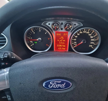 Ford Focus cena 9700 przebieg: 315000, rok produkcji 2009 z Legnica małe 326